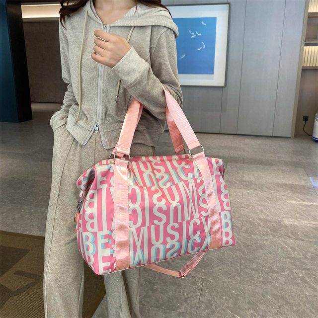 Japanese-style large-capacity portable fitness travel bag fashionable lightweight short-distance luggage bag business trip storage boarding