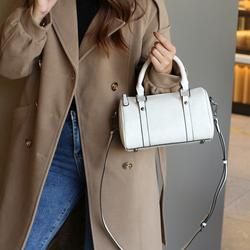 2023春新款真皮休闲大容量手提小包 丝芙伦女士包袋