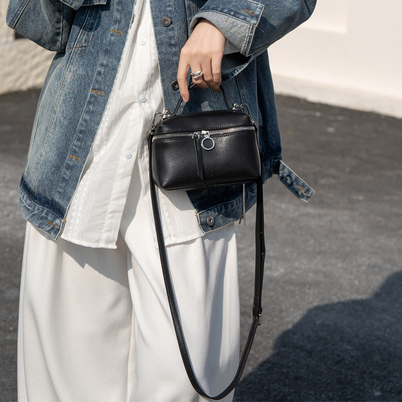 纯牛皮斜挎手提小方包女气质2026春季新款真皮休闲单肩小包化妆包,淘宝优惠券,粉丝福利购,淘宝优惠卷