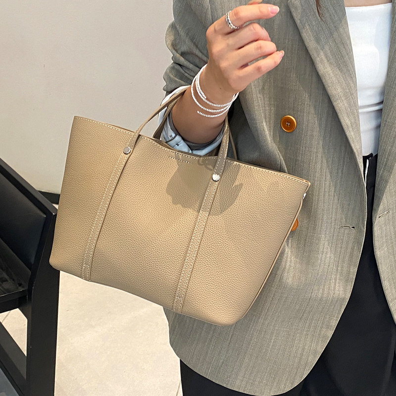 头层牛皮大容量托特包女简约百搭单肩斜挎包真皮休闲手提包放雨伞,淘宝优惠券,粉丝福利购,淘宝优惠卷