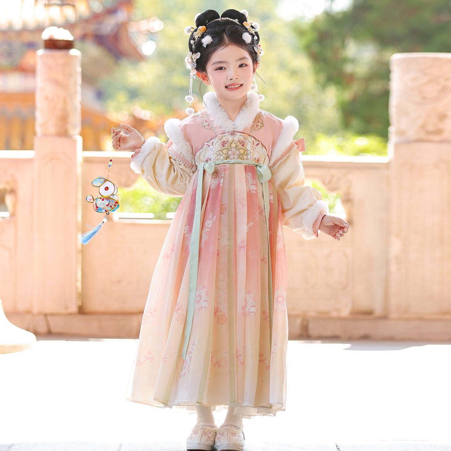 女童汉服披风斗篷儿童冬季加绒古装2026新款秋冬唐装中国风拜年服,淘宝优惠券,粉丝福利购,淘宝优惠卷