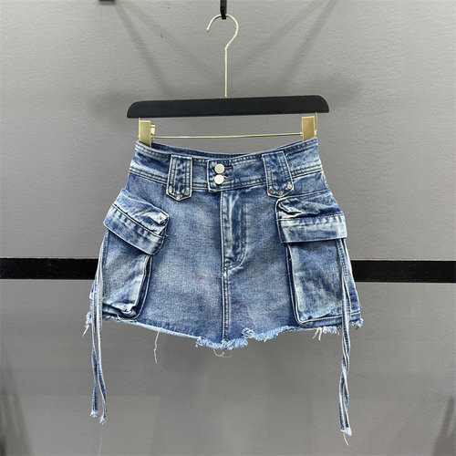 辣妹风牛仔半身裙女2025夏季新款个性绑带大口袋工装A字包臀短裙 - 图0