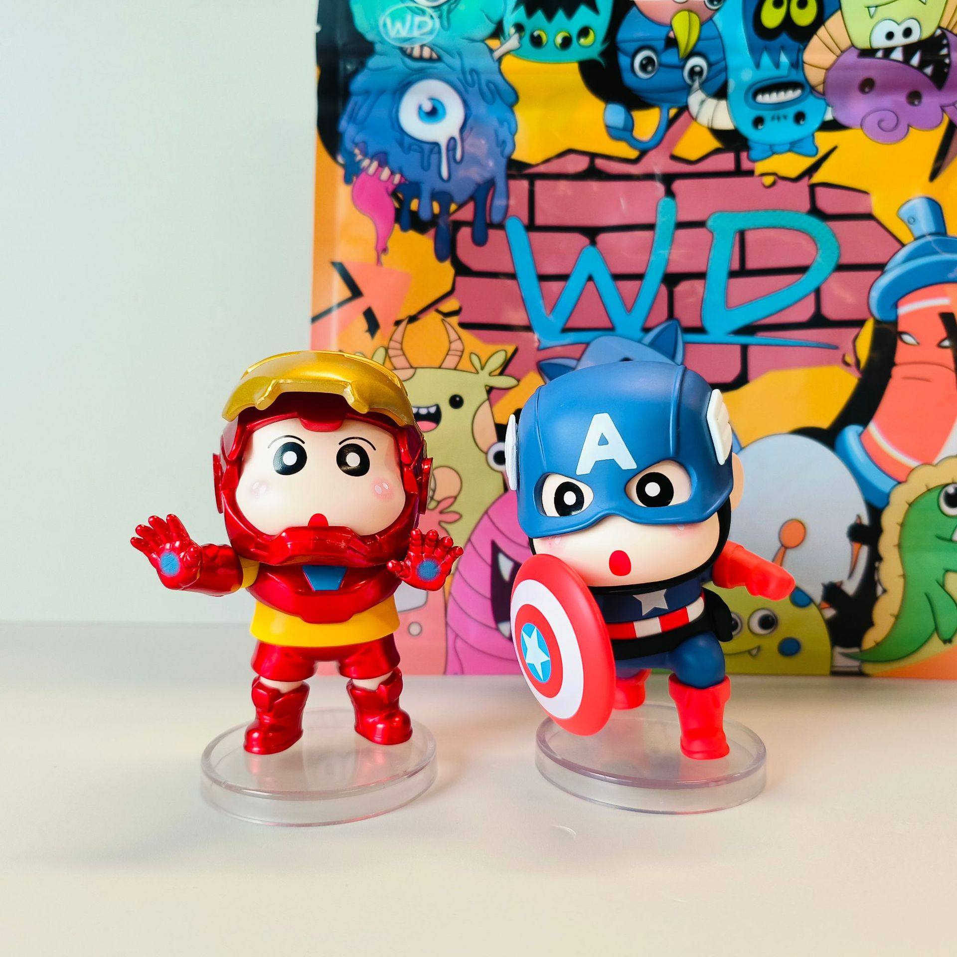 英雄联盟手办英雄联盟变装蜡笔小新系列手办盲盒蝙蝠侠钢铁侠雷神摆件男生礼物