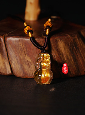 貔貅钛晶吊坠天然发晶玻璃体