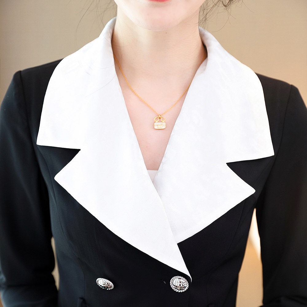 秋季时尚气质西装套装女新品短款小外套高级感微喇叭裤性感两件套,淘宝优惠券,粉丝福利购,淘宝优惠卷