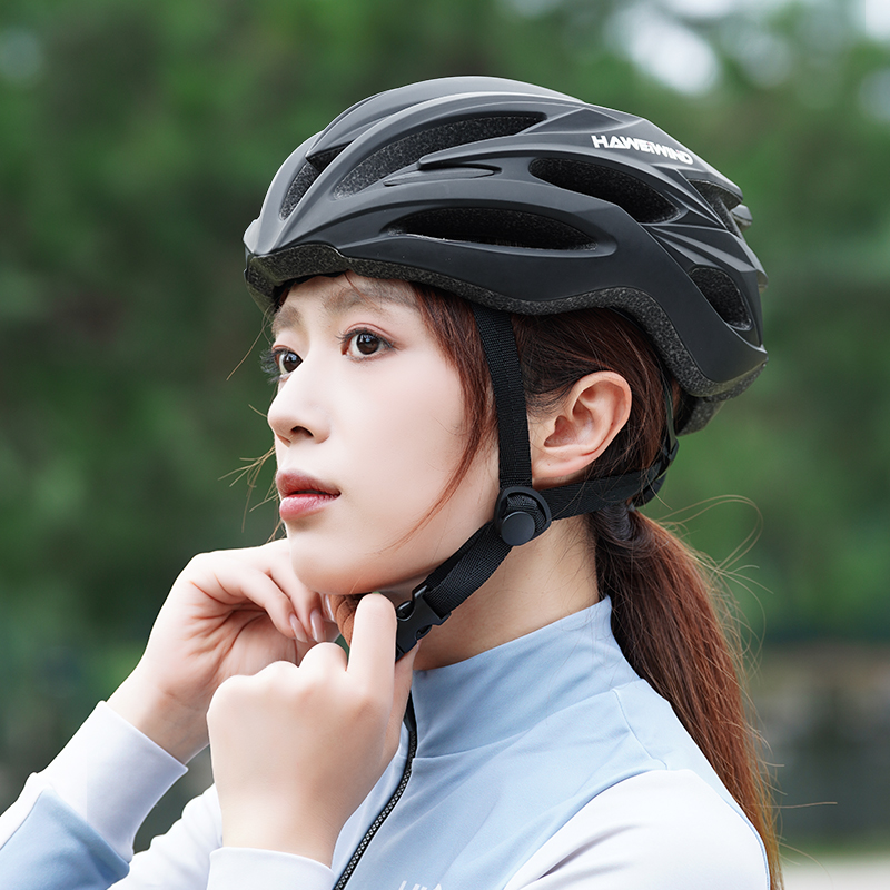 自行车头盔女一体成型透气山地公路车骑行盔男防撞安全帽单车装备
