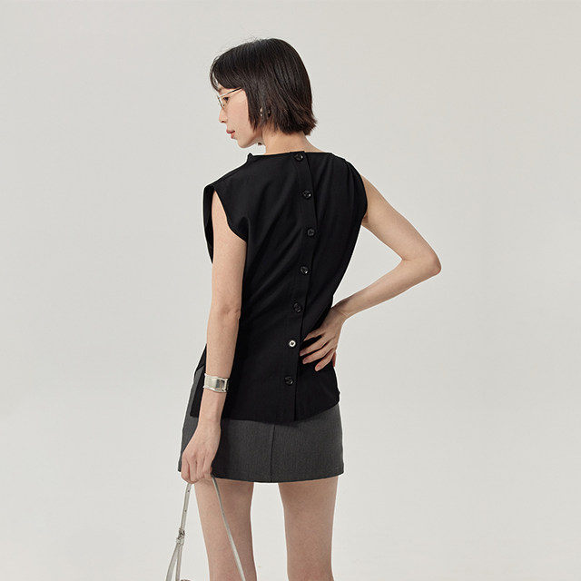 Omont egg tart slim fit sleeveless swing collar minimalist