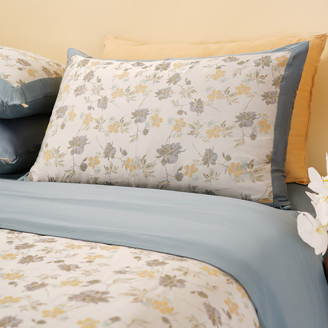 Yangchun Town retro bed four-piece set four-season universal bed sheets and quilt cover wedding bedding light luxury high-end customization