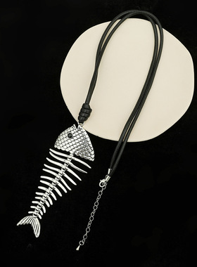 亚马逊欧美长款潮流女士鱼骨造型吊坠金属不规则简约毛衣项链