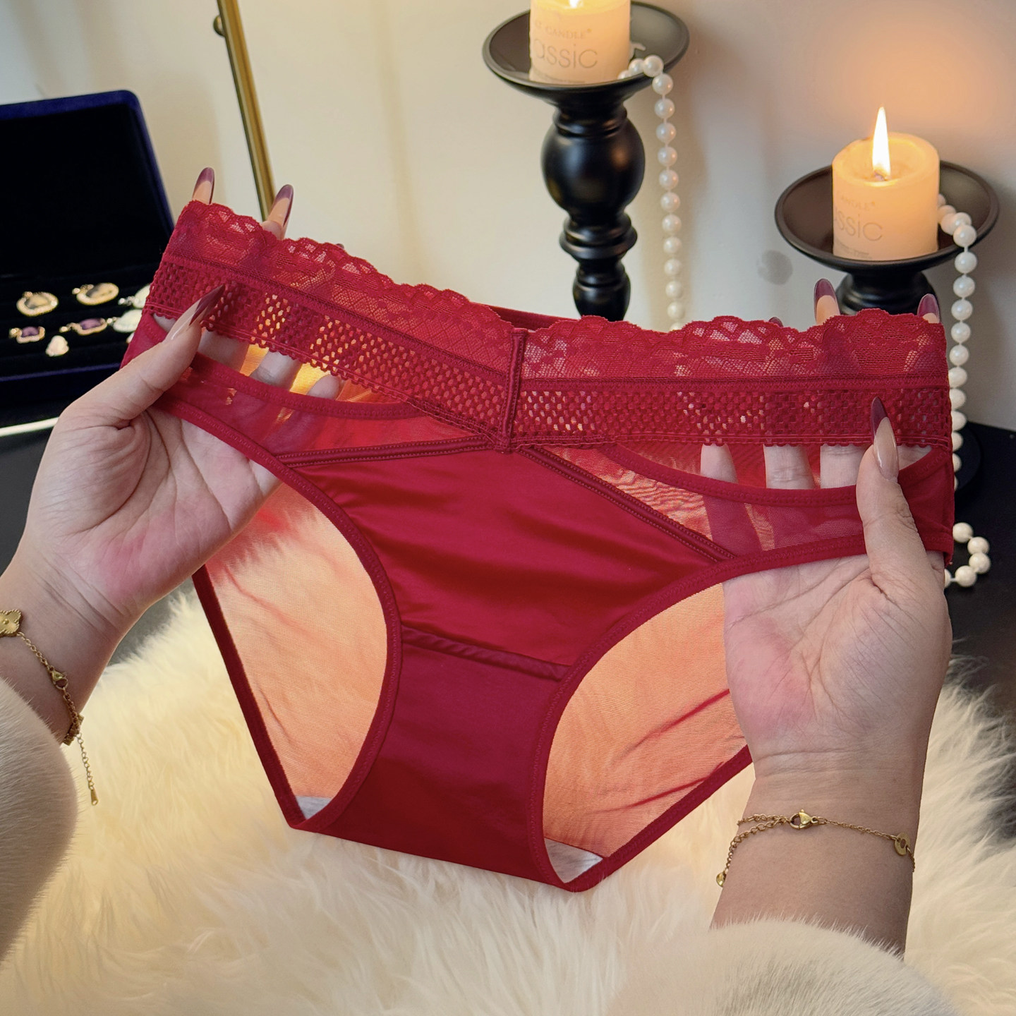 高级法式本命年酒红色复古蕾丝内裤女奢华性感透明镂空棉档三角裤,淘宝优惠券,粉丝福利购,淘宝优惠卷