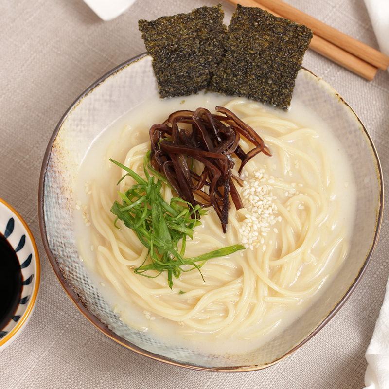 出前一丁日清拉王方便面越南进口袋装速食夜宵豚骨味非油炸方便面