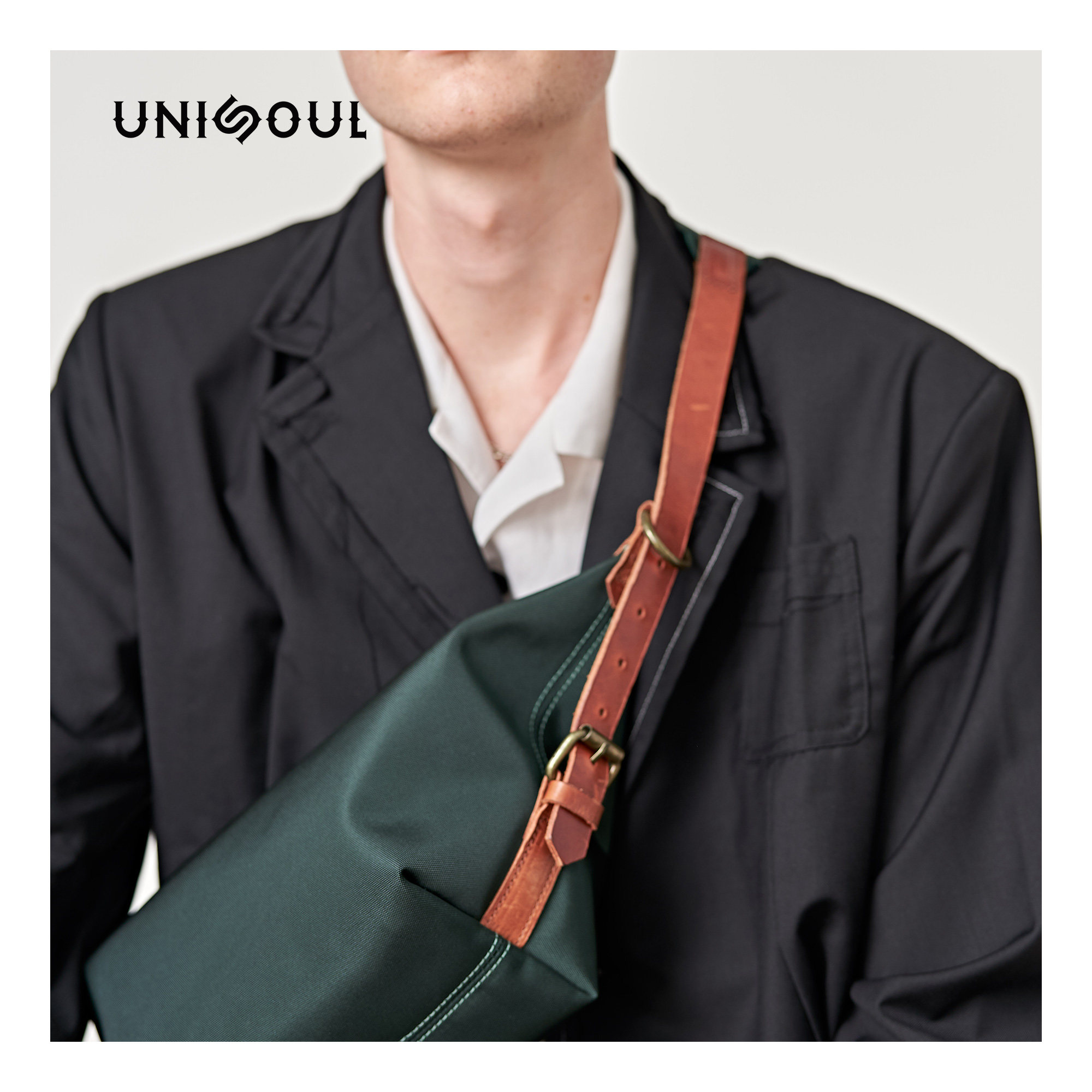 unisoul胸包男潮牌休闲个性单肩包 UNISOUL男士包袋