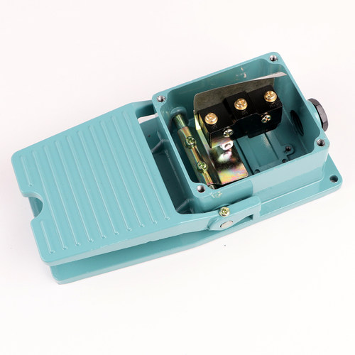 TFS-302 脚踏开关 全铝壳 脚踏开关 TFS-402踏板脚踩开关机床冲床 - 图2