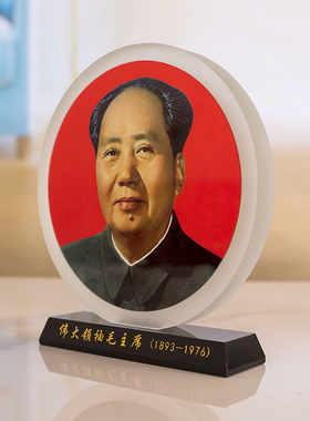 磨砂水晶独特设计传承红色文化