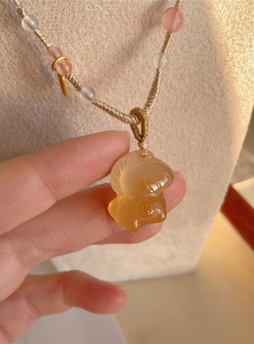 马上暴富 天然蜜糖玉髓生肖马吊坠国风吊坠属相马玉佩项链