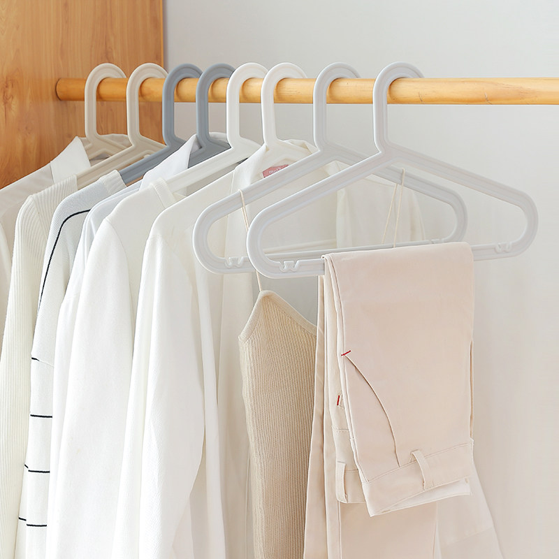 衣架家用挂衣服架子无肩防滑无痕衣架不起包防肩角衣服撑子家用_虎窝淘