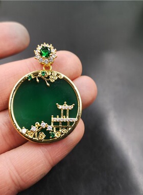 925银镶嵌绿玉髓山水牌子民族风宫廷风绿色玛瑙圆形平安牌 挂坠