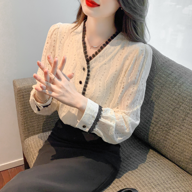 2025年秋冬季新款加绒加厚V领蕾丝衫衬衫气质打底衫上衣内搭女 - 图1