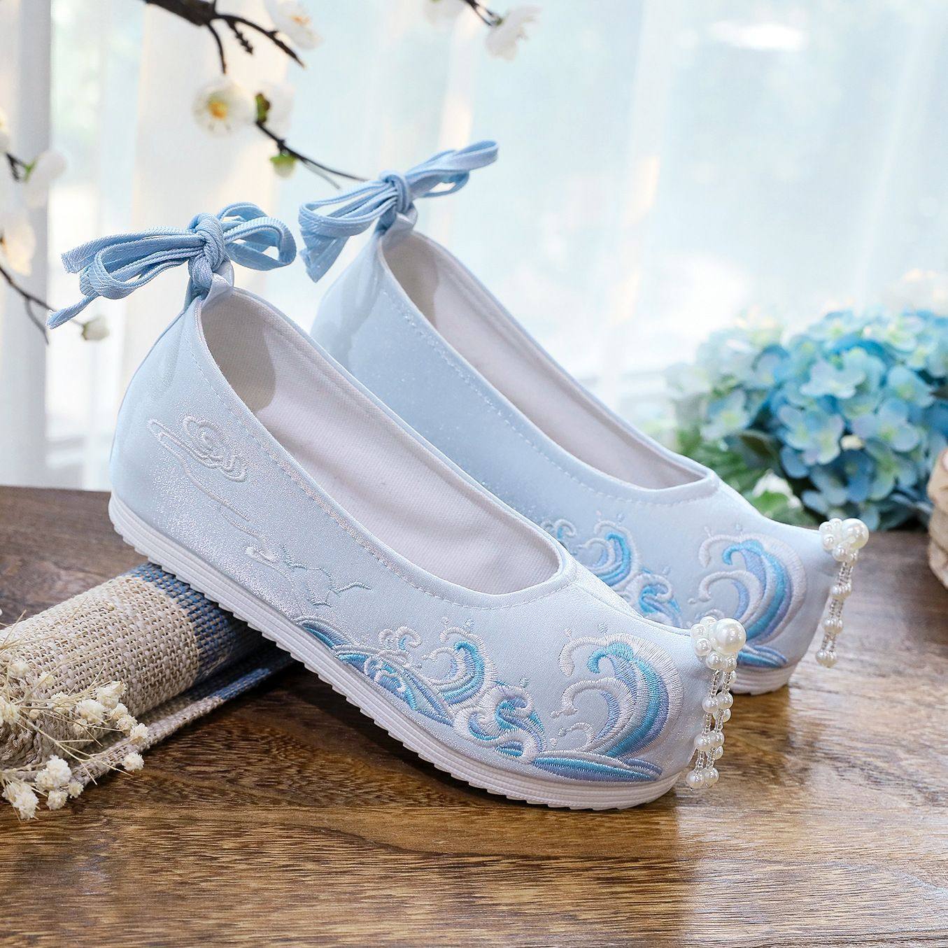 大码中式民族风汉服鞋子女搭配古风秀禾鞋明制翘头古装刺绣花布鞋,淘宝优惠券,粉丝福利购,淘宝优惠卷