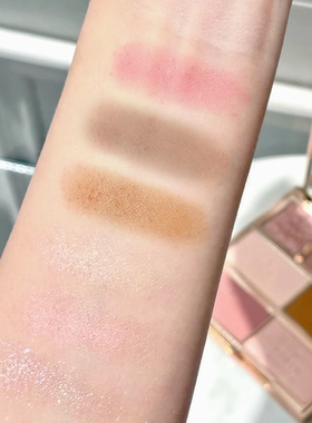 CharlotteTilbury CT2025新品圣诞限定面部盘 眼影腮红高光浅色