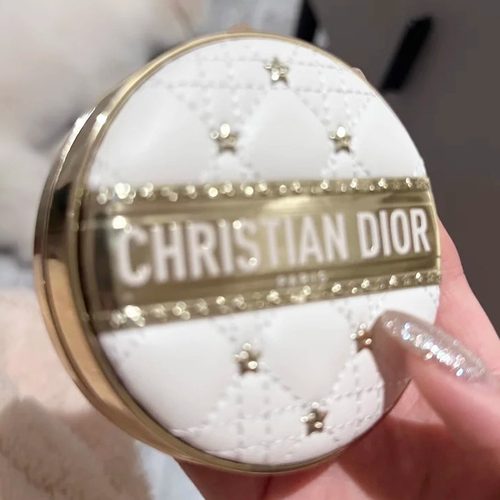 Dior迪奥2025新品圣诞限量恒久柔雾哑光气垫0N/1N 锁妆亮泽 - 图1