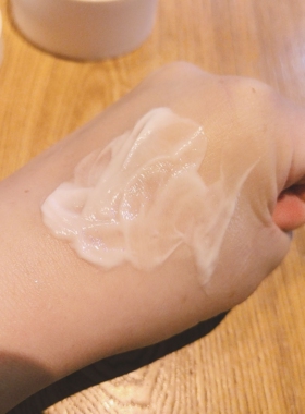 kisstory  577草本嘭润雪颜面膜100g