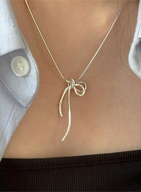 小众轻奢线条蝴蝶结甜酷项链镀银
