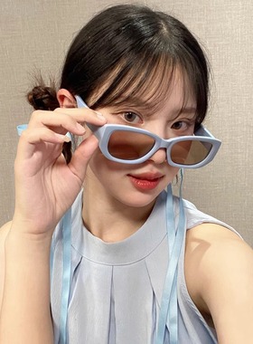 Y2K复古蓝色方形墨镜女2025新款多巴胺风圆脸拍照太阳眼镜高级感
