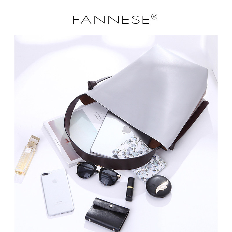 2020新款撞色真皮大容量托特水桶包 梵妮诗女士包袋