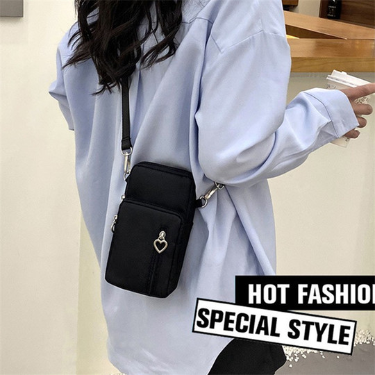 Oxford cloth mobile phone bag women's crossbody bag 2025 new summer lightweight, compact and versatile wrist mother shoulder bag