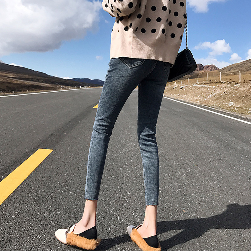 秋装2020年新款烟灰色八分小脚裤子 装奈牛仔裤