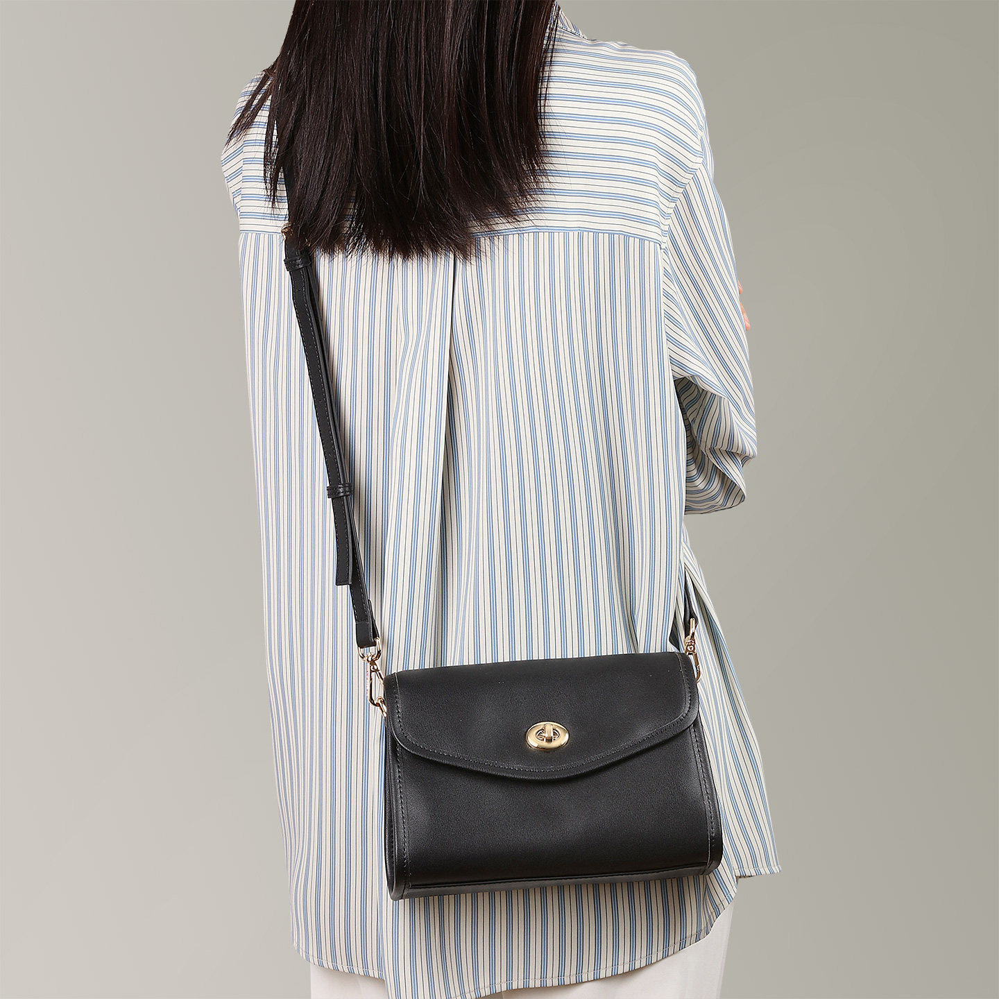 小方包女式单肩斜挎小包包2025新款真皮大容量通勤百搭邮差信封包,淘宝优惠券,粉丝福利购,淘宝优惠卷