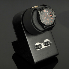 Покачивая таблицы 俪丽实木自动表摇表器机械表家用单头木质晃表器放置器上链手表盒