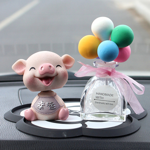 创意汽车摆件摇头小猪