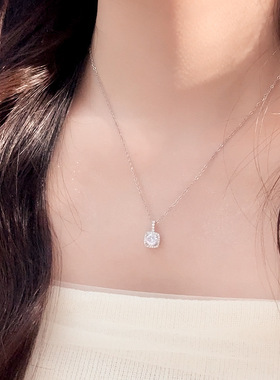 小方糖钛钢项链女百搭小众锆石项链饰品女锁骨链不锈钢吊坠配饰品