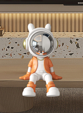 坐姿宇航员书靠太空人创意书房桌面摆件客厅电视柜玄关装饰乔迁礼