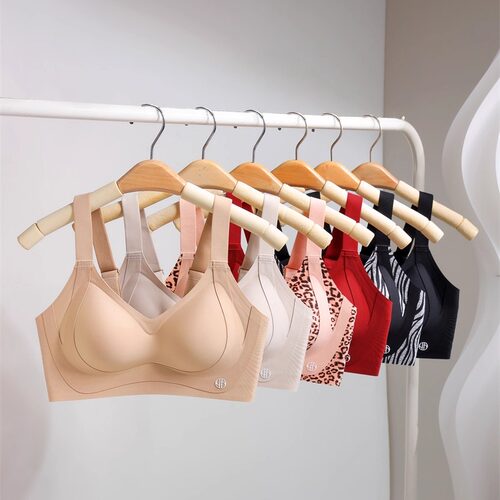 奶皮粉底液无痕隐形黑科技软支撑无钢圈按摩杯提拉防滑运动养胸衣 - 图0