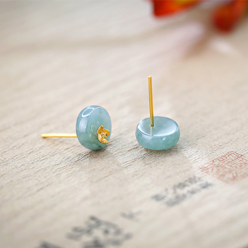 S925银镀金镶嵌天然翡翠蓝水翡翠梅花圆牌无事牌简约自然女士 - 图1