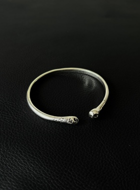 小心袖口 Vintage骸骨中古手镯小众设计暗黑哥特活口手环男女配饰