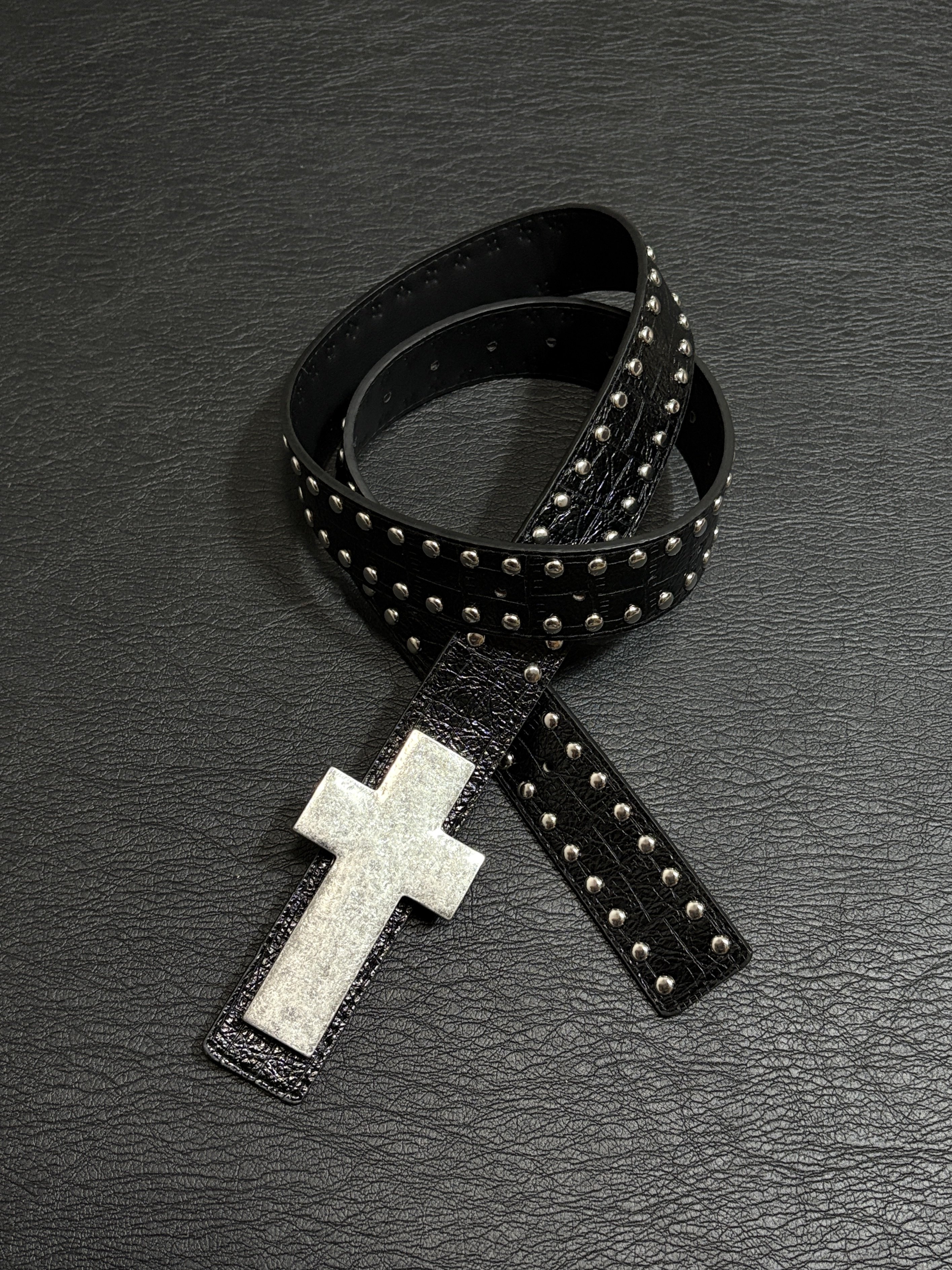 小心袖口 爆裂纹撞钉十字架腰带y2k亚文化哥特朋克暗黑男女皮带,淘宝优惠券,粉丝福利购,淘宝优惠卷