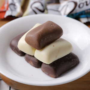 德芙丝滑巧克力约100个