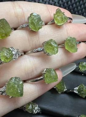 好记水晶橄榄石原石戒指铜托镶嵌小众高级随机发送家人闺蜜朋友