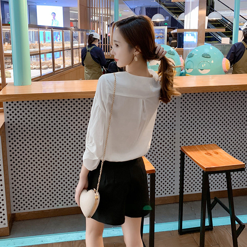 春夏韩版七分袖v领白色娃娃衫衬衫 零五七一世家圣毅衬衫