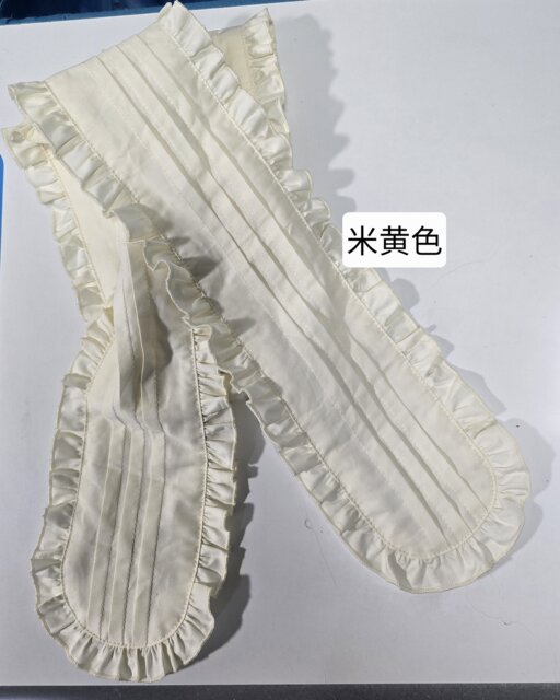 ສາຍແອວ Chinos ມີ bow ຍາວ