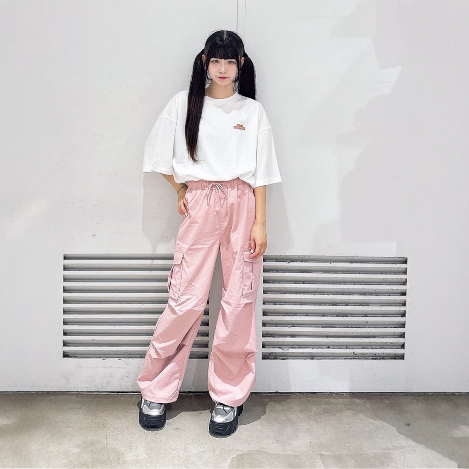 闭眼入~率性工装风 脚口抽绳 时髦抽绳多口袋松紧腰工装休闲裤 - 图2