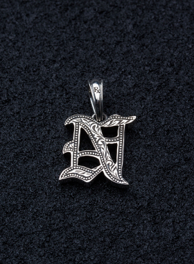 Antidote男女同款字母吊坠