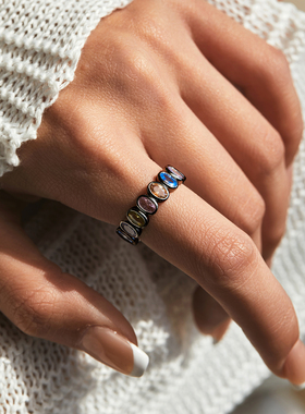 摩典S925纯银复古黑金色排钻戒指