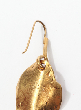 MA0RNI 金色叶片时装耳环 766