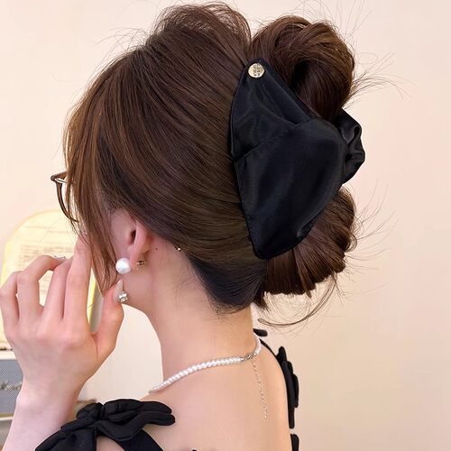 高级感轻奢三角抓夹女2025新款后脑勺盘发鲨鱼夹时尚气质发卡头饰 - 图1