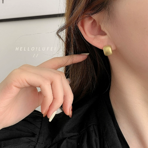 Золотые маленькие ретро серьги, французский стиль, популярно в интернете